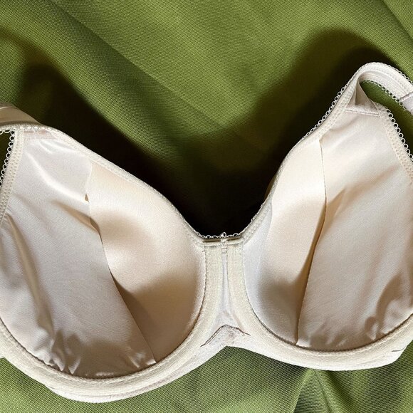 Wacoal Beige Basic Beauty Spacer Underwire T-Shirt Bra Size 42C 853192 - Picture 6 of 6